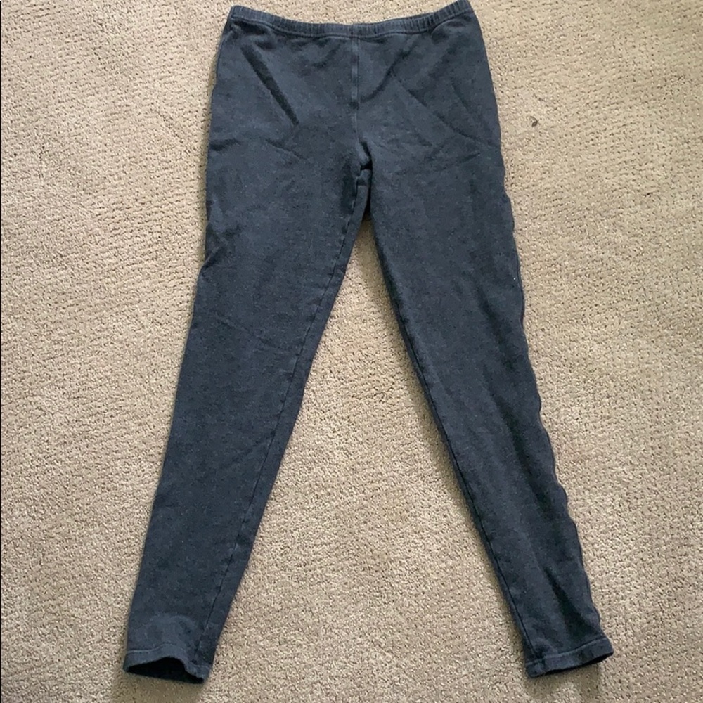 grey leggings